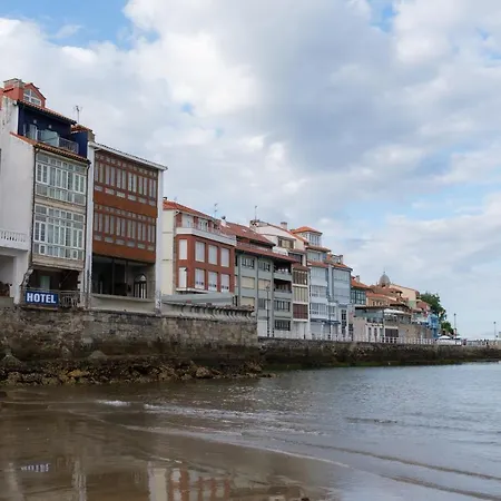 Playa De Отель